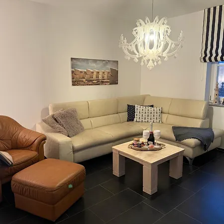Weisses Traumhaus 펜션 글로페